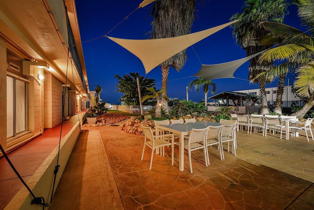 Sea Breeze Resort Exmouth Extérieur photo