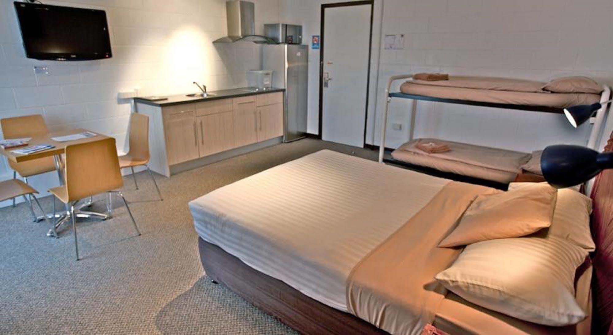 Sea Breeze Resort Exmouth Extérieur photo